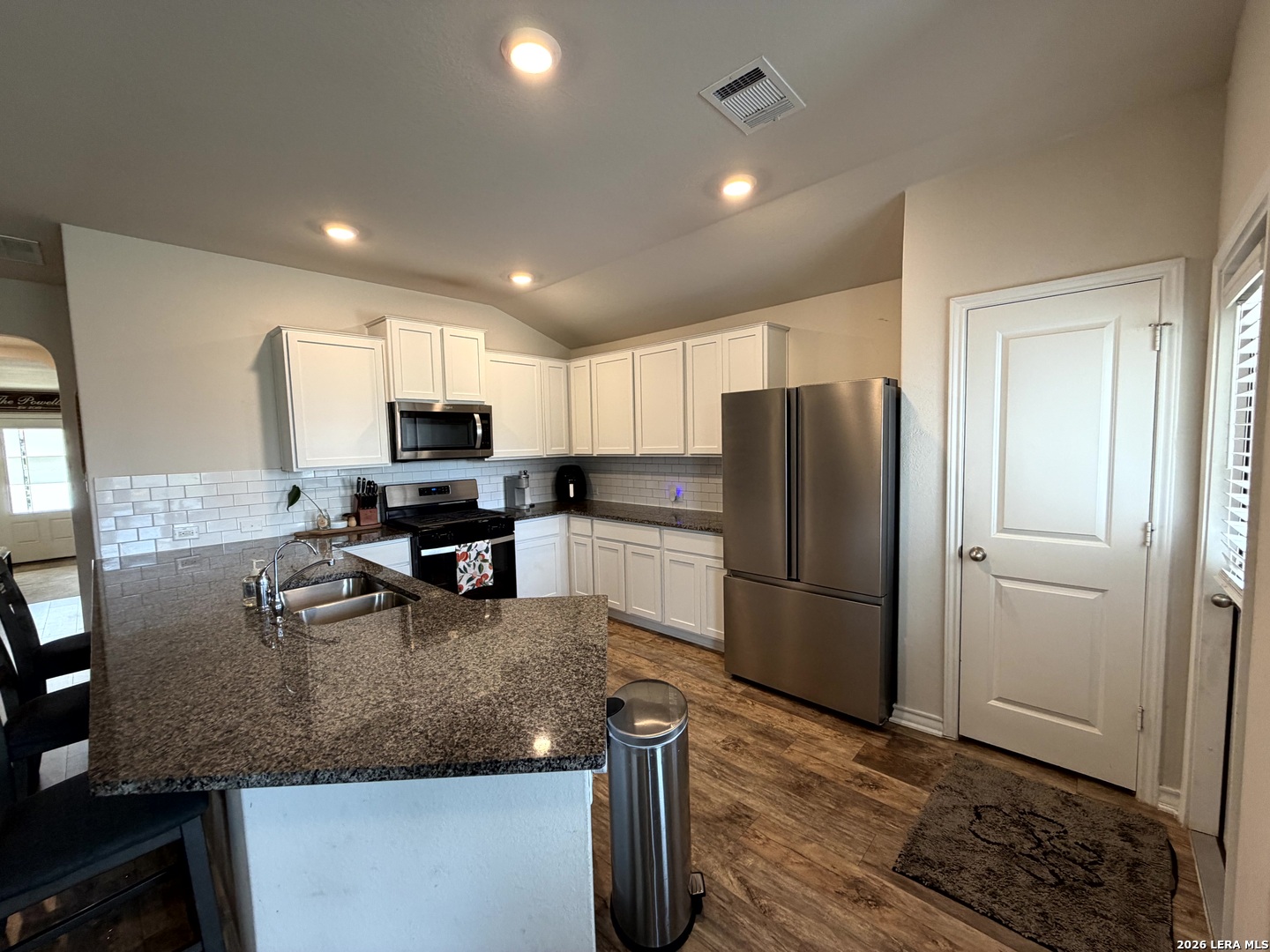 6811 Whisper Grove San Antonio TX 78252