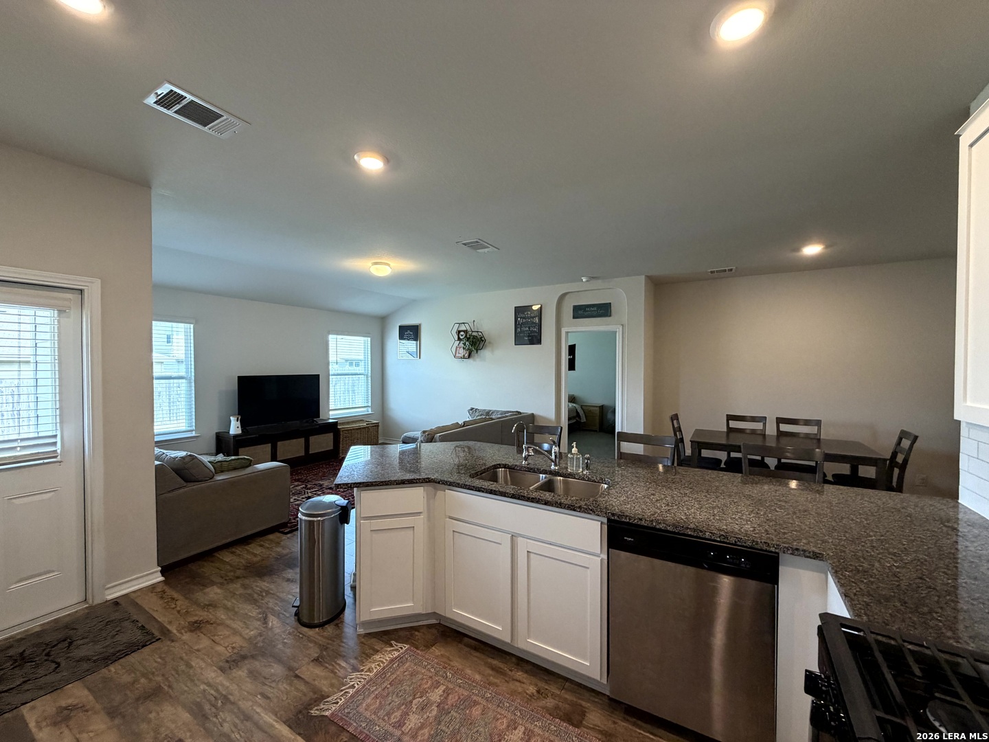 6811 Whisper Grove San Antonio TX 78252