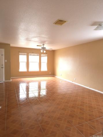 10 Cavelier Pass San Antonio TX 78240