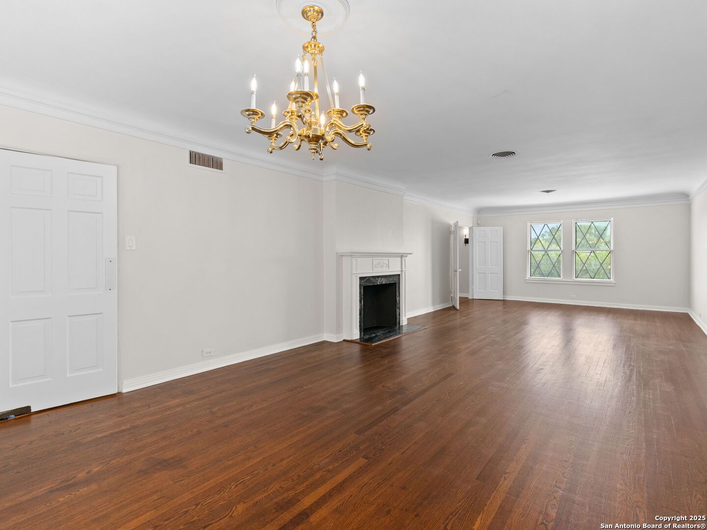 146 Terrell Alamo Heights TX 78209