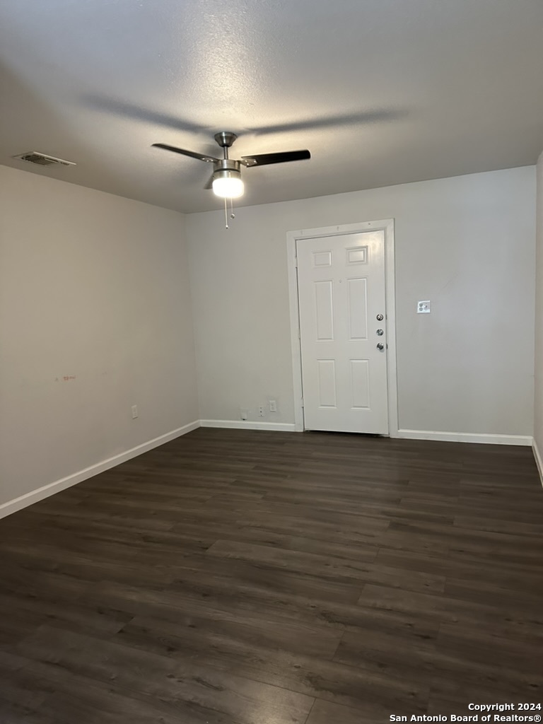 1221 Thorain San Antonio TX 78201