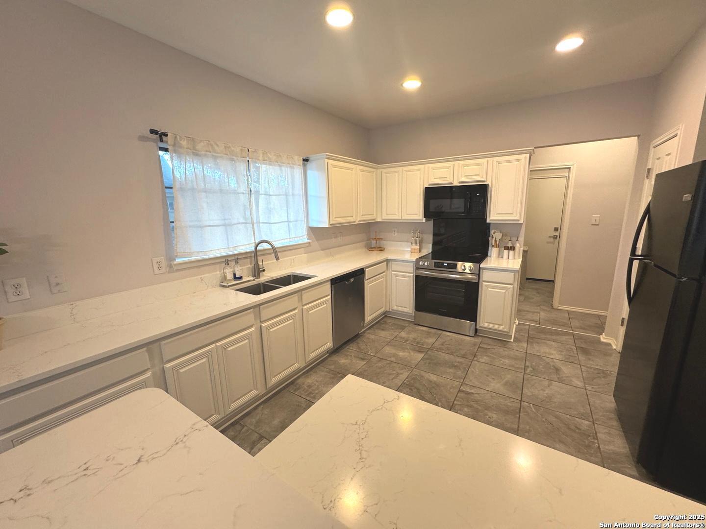 206 Mesa Loop San Antonio TX 78258