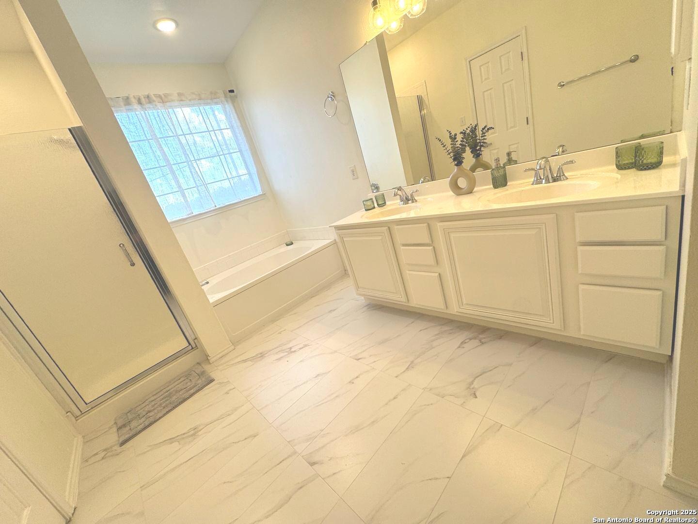 206 Mesa Loop San Antonio TX 78258