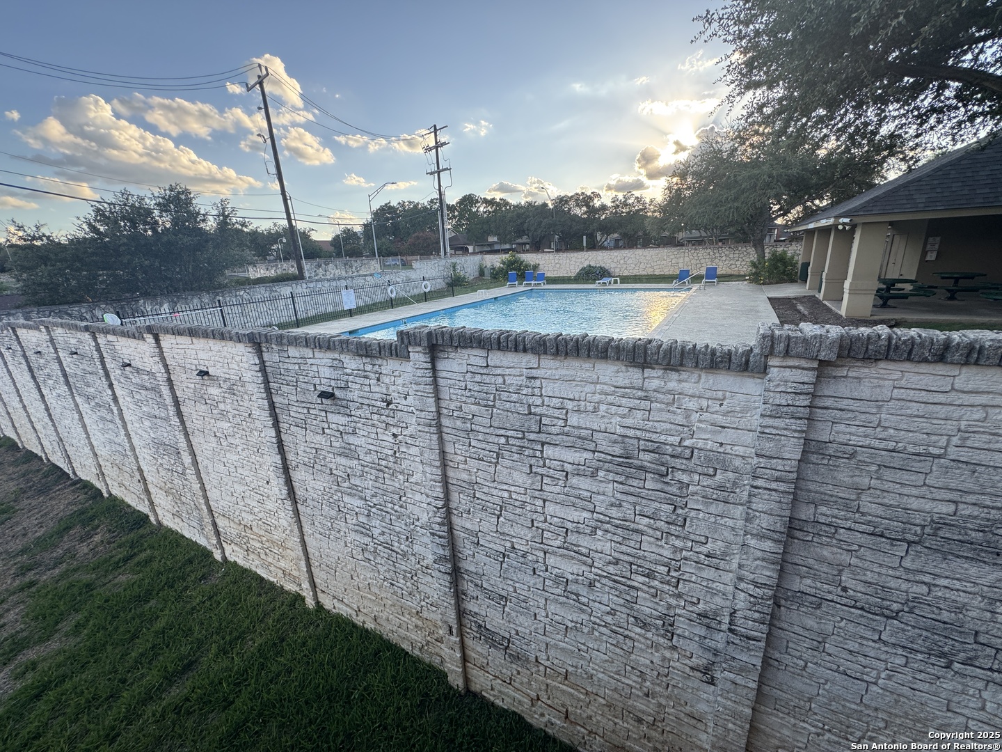 206 Mesa Loop San Antonio TX 78258