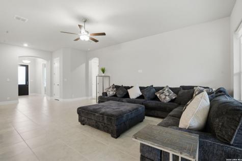 24710 Faraday San Antonio TX 78257