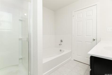 186 Texas Thistle New Braunfels TX 78130