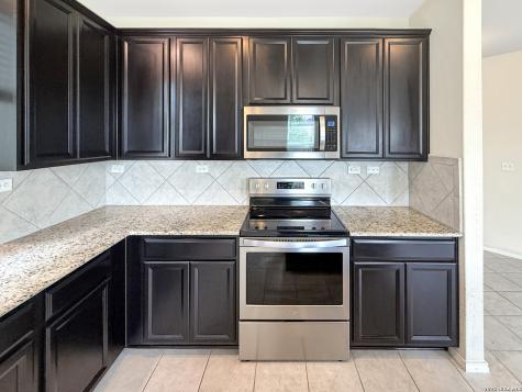 186 Texas Thistle New Braunfels TX 78130