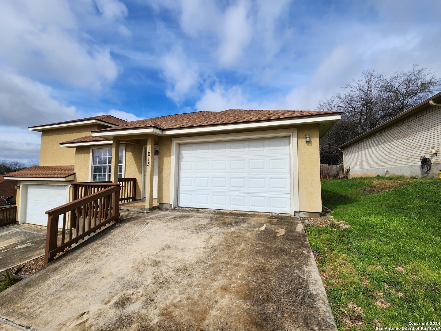 1013 Misty Acres New Braunfels TX 78130