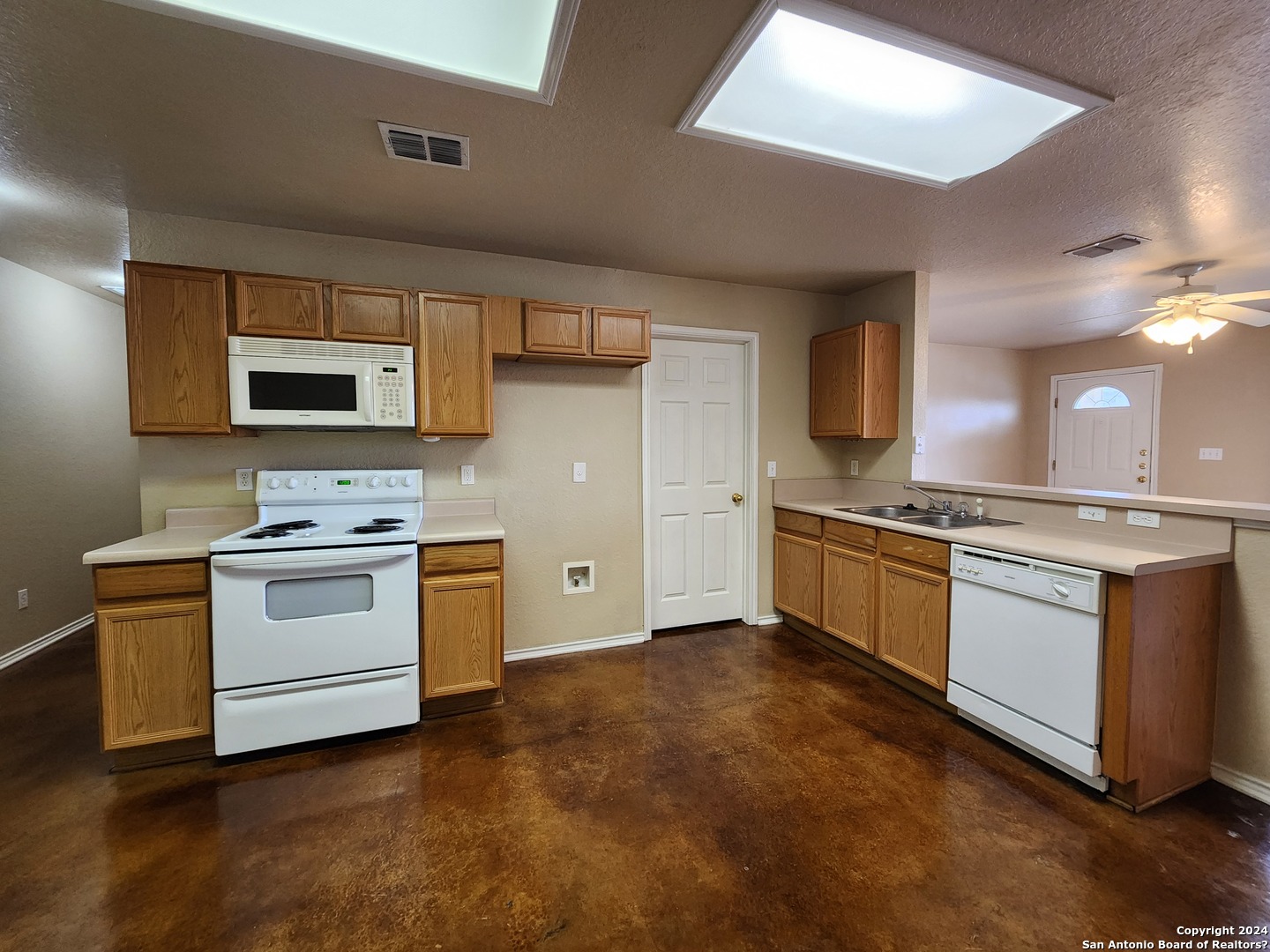 1013 Misty Acres New Braunfels TX 78130