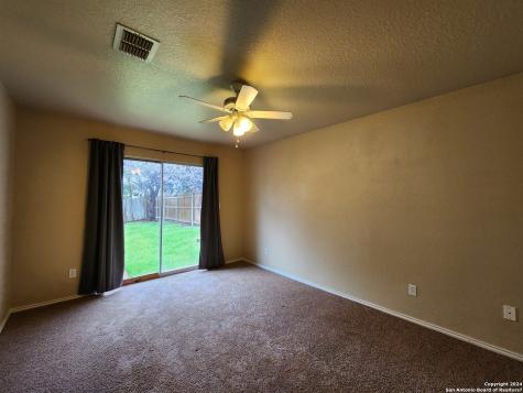 1013 Misty Acres New Braunfels TX 78130