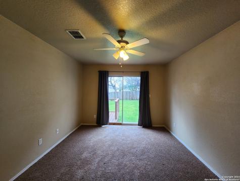 1013 Misty Acres New Braunfels TX 78130