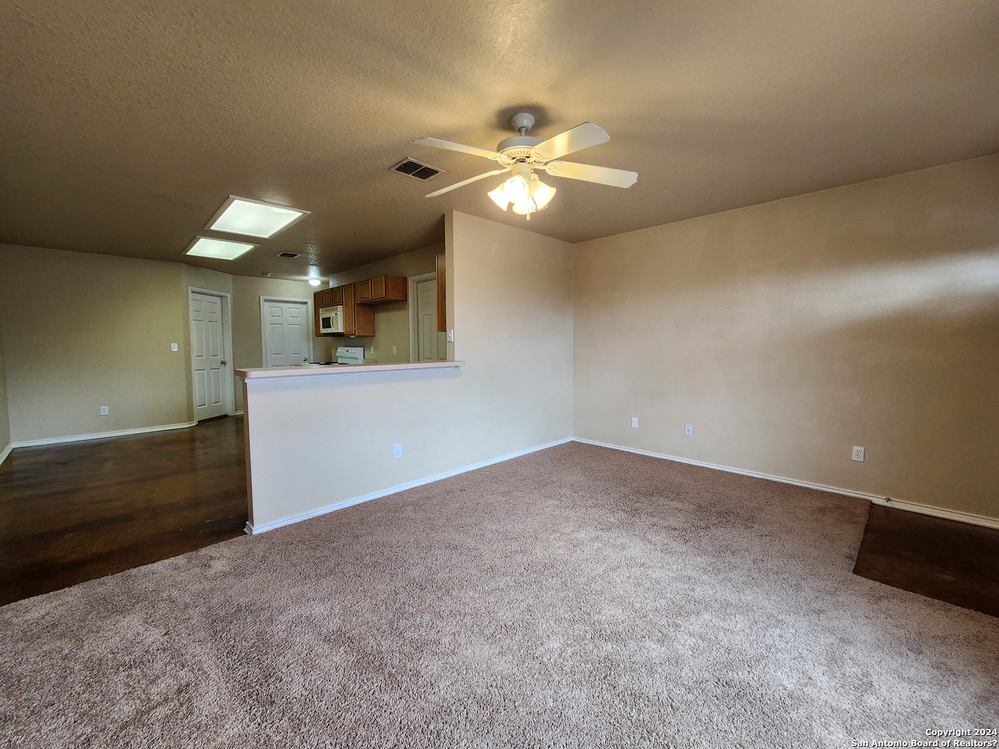 1013 Misty Acres New Braunfels TX 78130