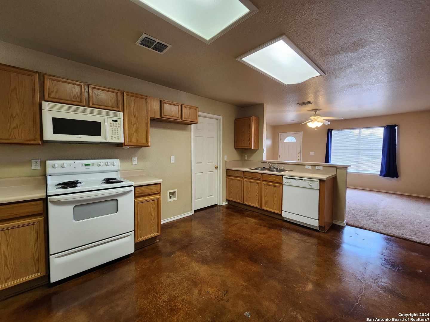 1013 Misty Acres New Braunfels TX 78130