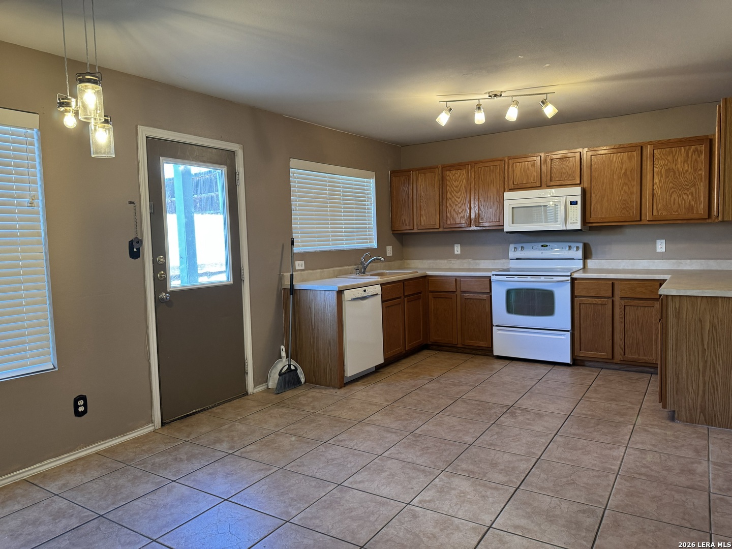 25607 Crimson Beauty San Antonio TX 78260