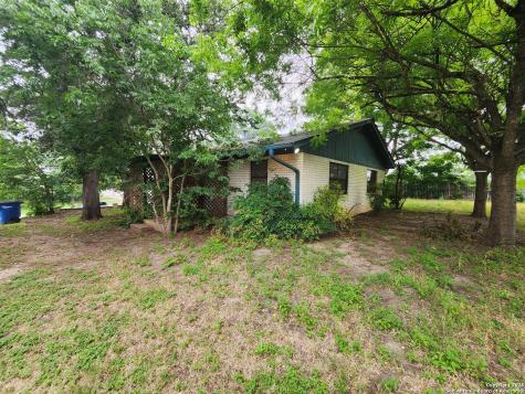 1274 Hillcrest Drive New Braunfels TX 78130