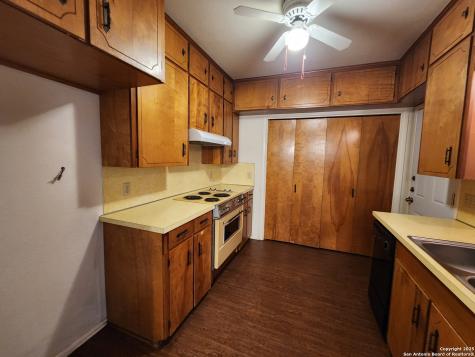 1274 Hillcrest Drive New Braunfels TX 78130