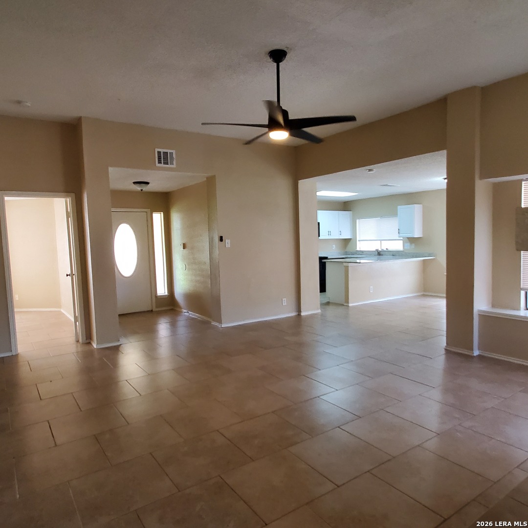 8469 Maple Ridge Drive San Antonio TX 78239
