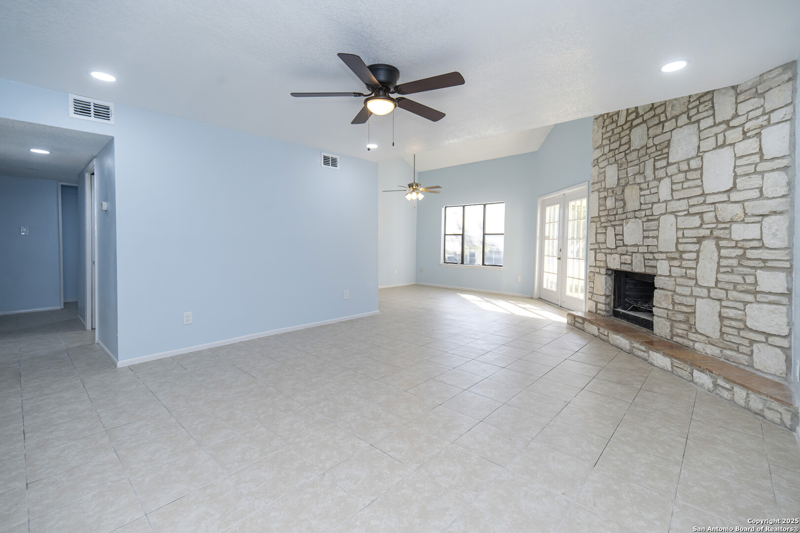 8419 Echo Creek San Antonio TX 78240