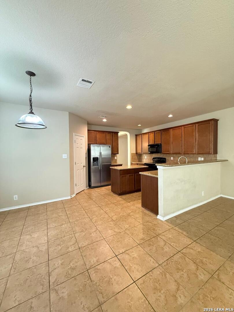 1015 Iris Path San Antonio TX 78245