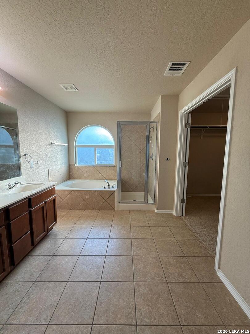1015 Iris Path San Antonio TX 78245