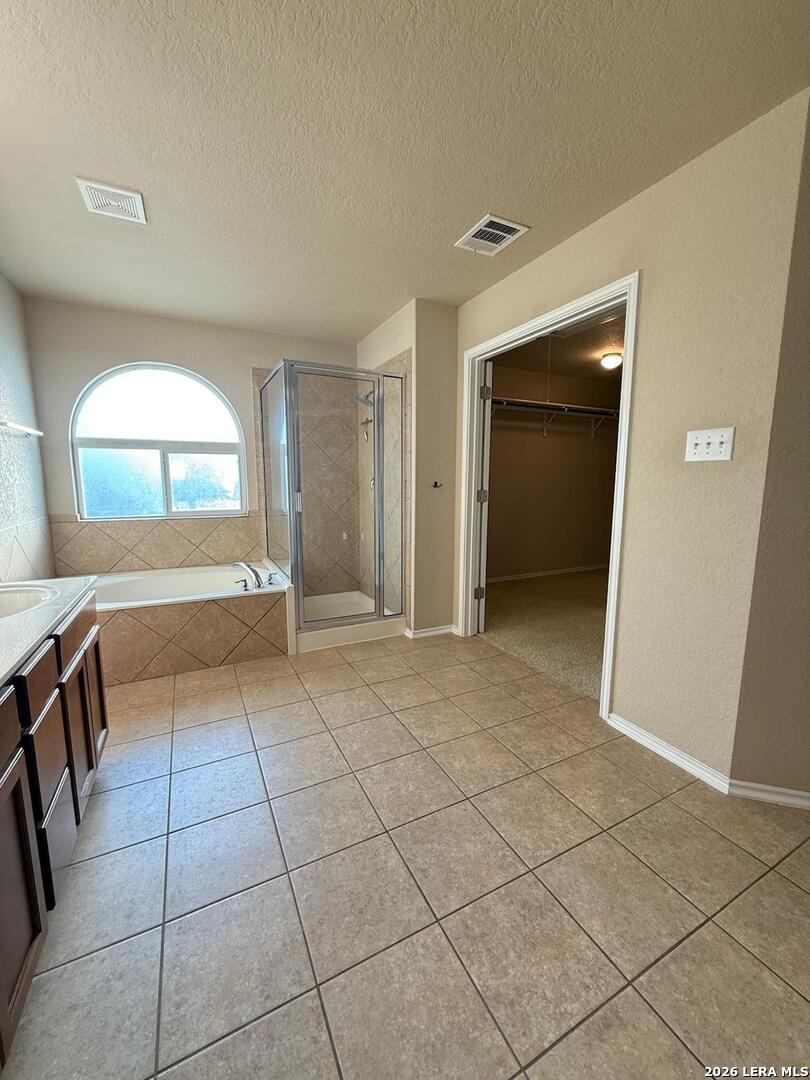 1015 Iris Path San Antonio TX 78245