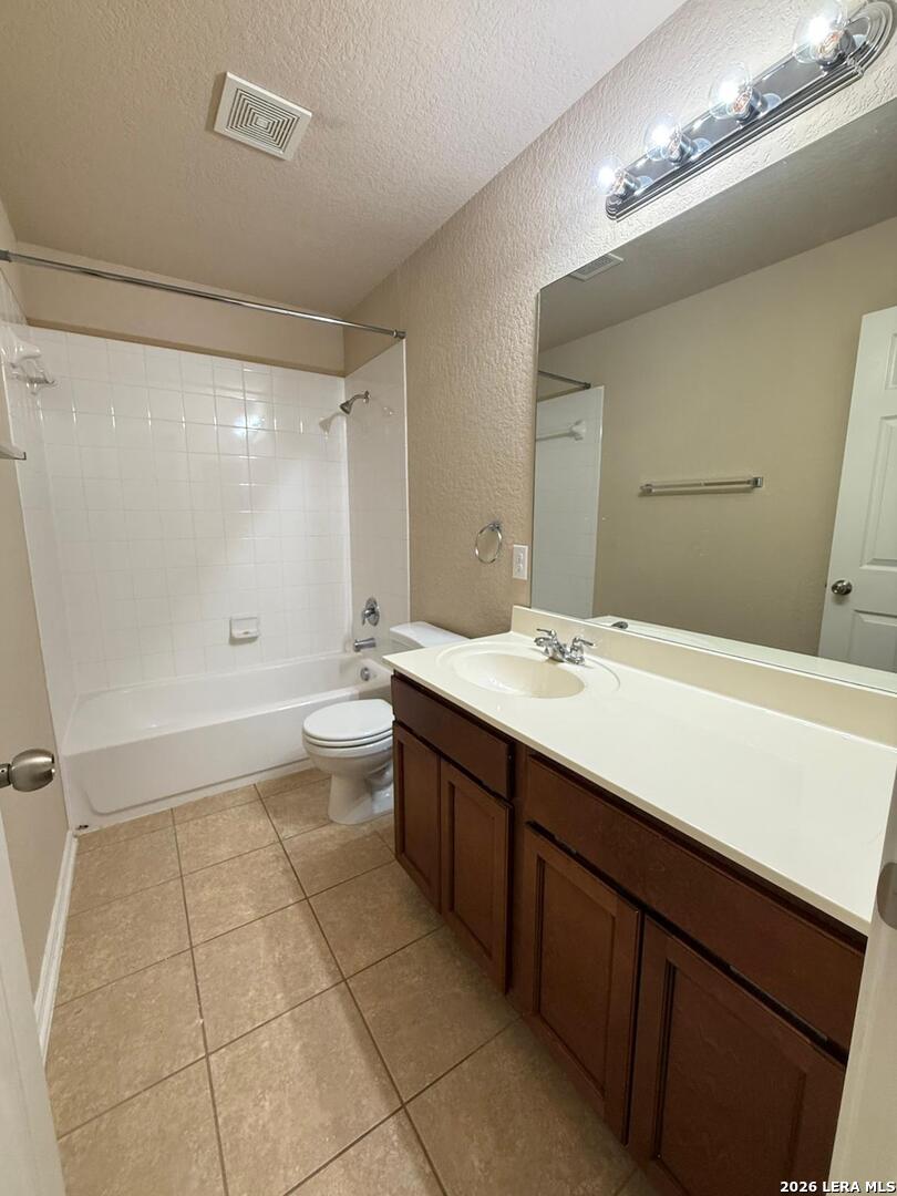 1015 Iris Path San Antonio TX 78245