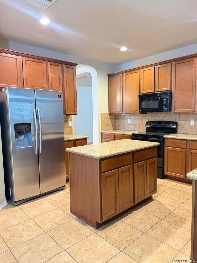 1015 Iris Path San Antonio TX 78245