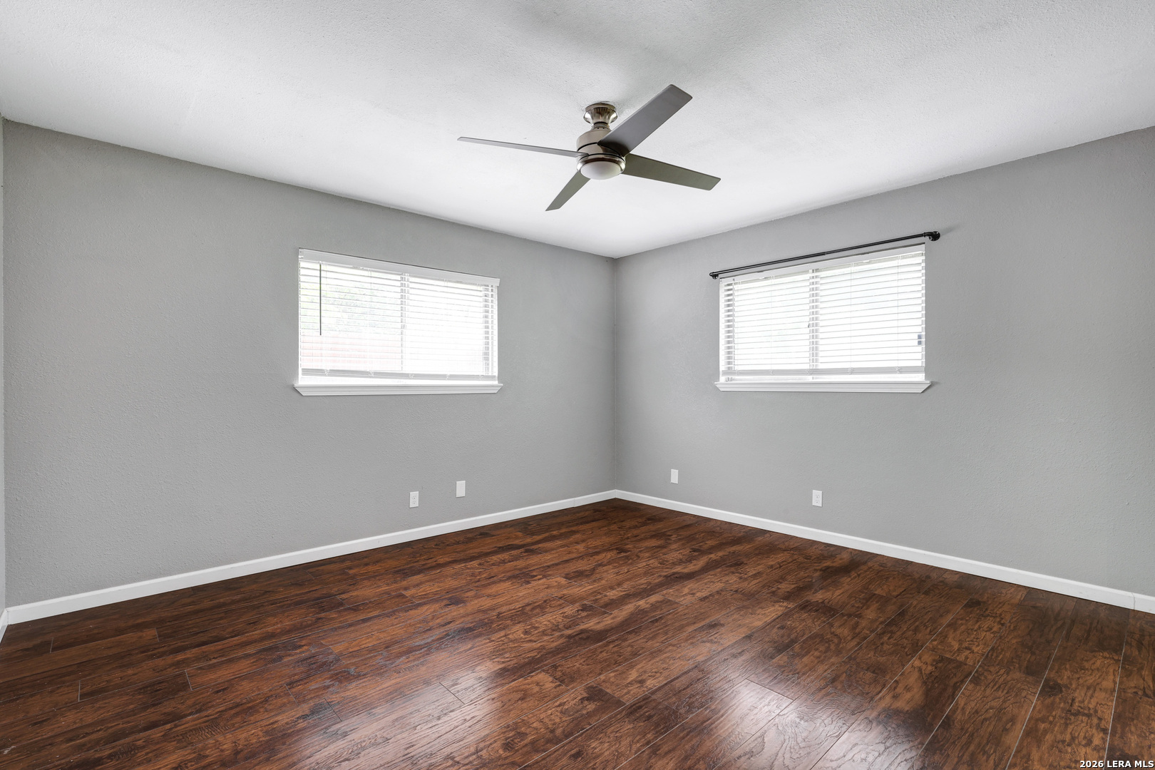 5702 Charlie Chan Drive San Antonio TX 78240
