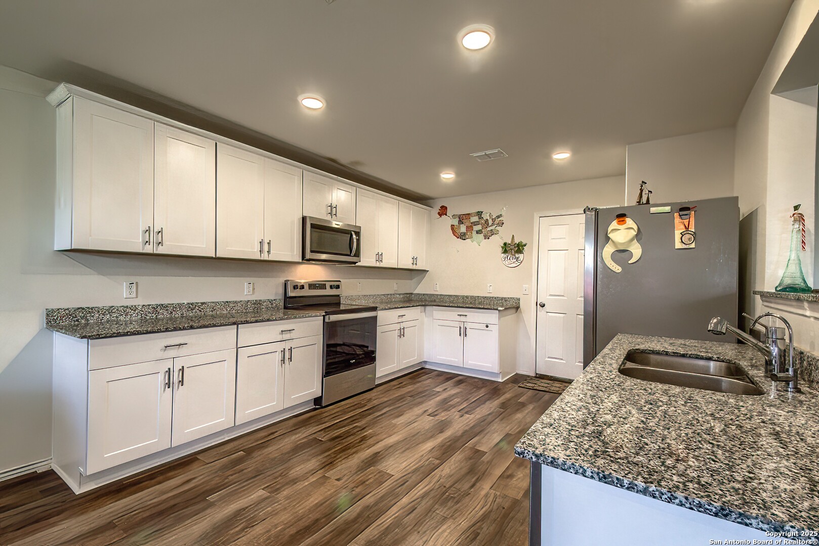 6231 Silver Pegasus San Antonio TX 78218