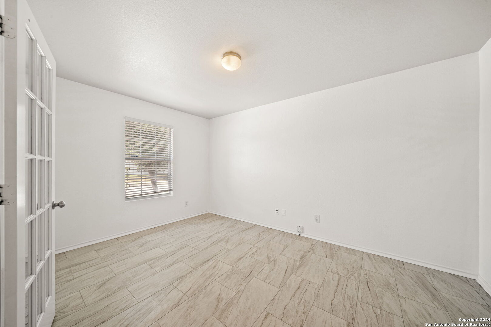 320 Lonestar Gait Schertz TX 78154