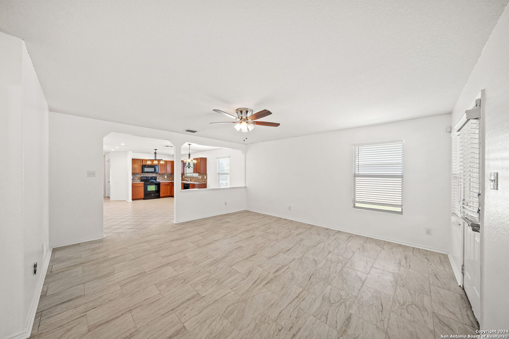 320 Lonestar Gait Schertz TX 78154