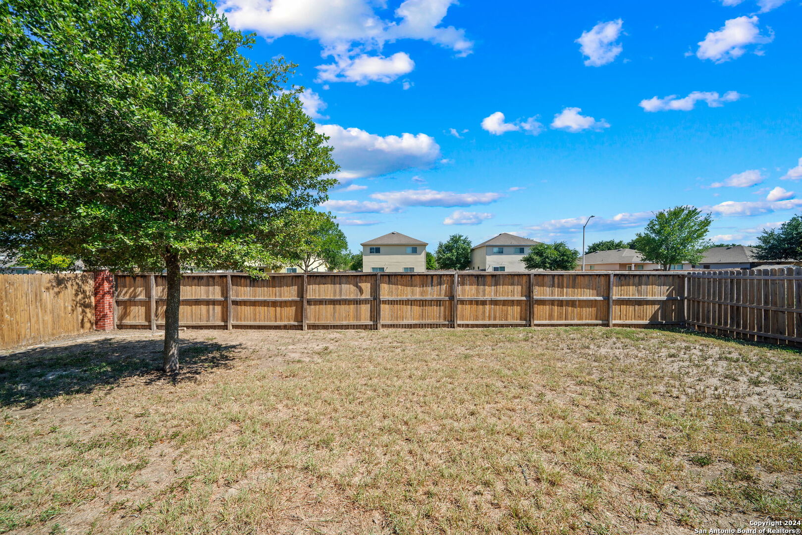 320 Lonestar Gait Schertz TX 78154