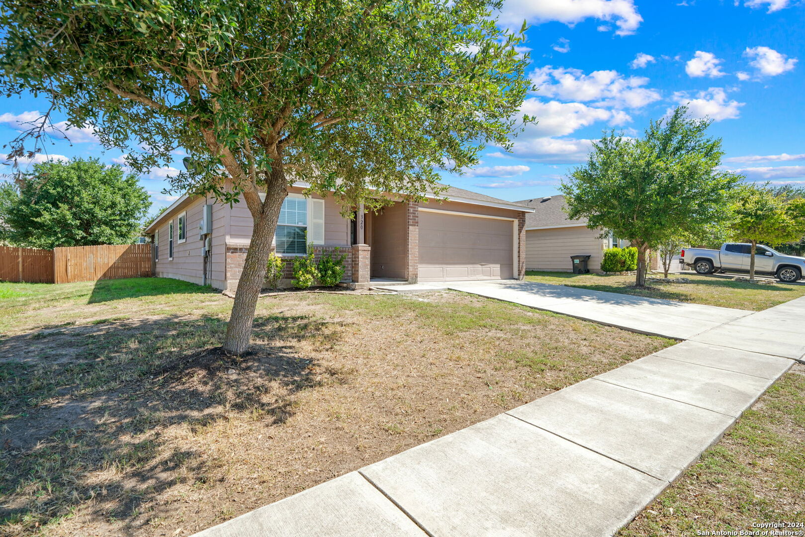 320 Lonestar Gait Schertz TX 78154