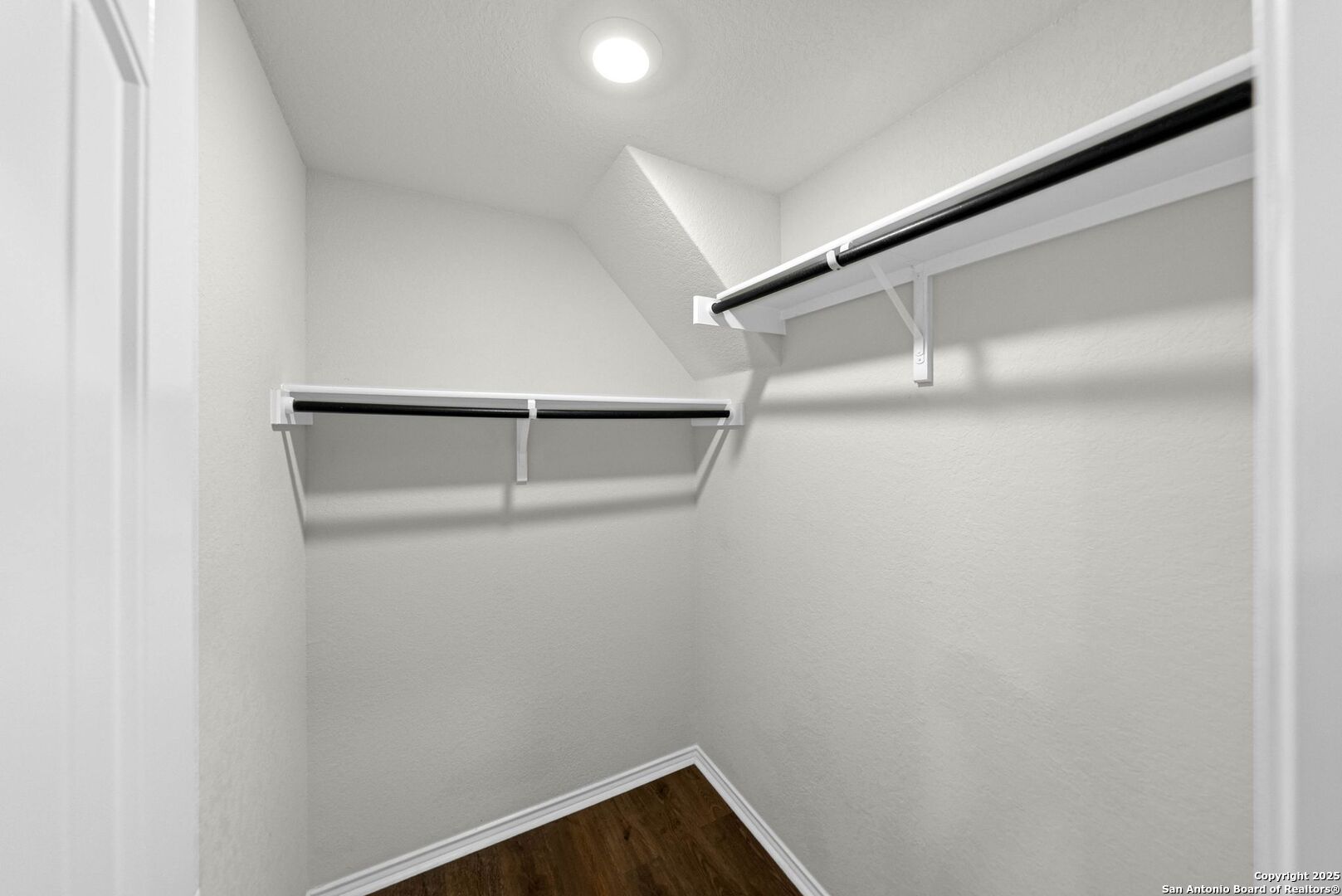 3232 Onion Creek San Antonio TX 78245