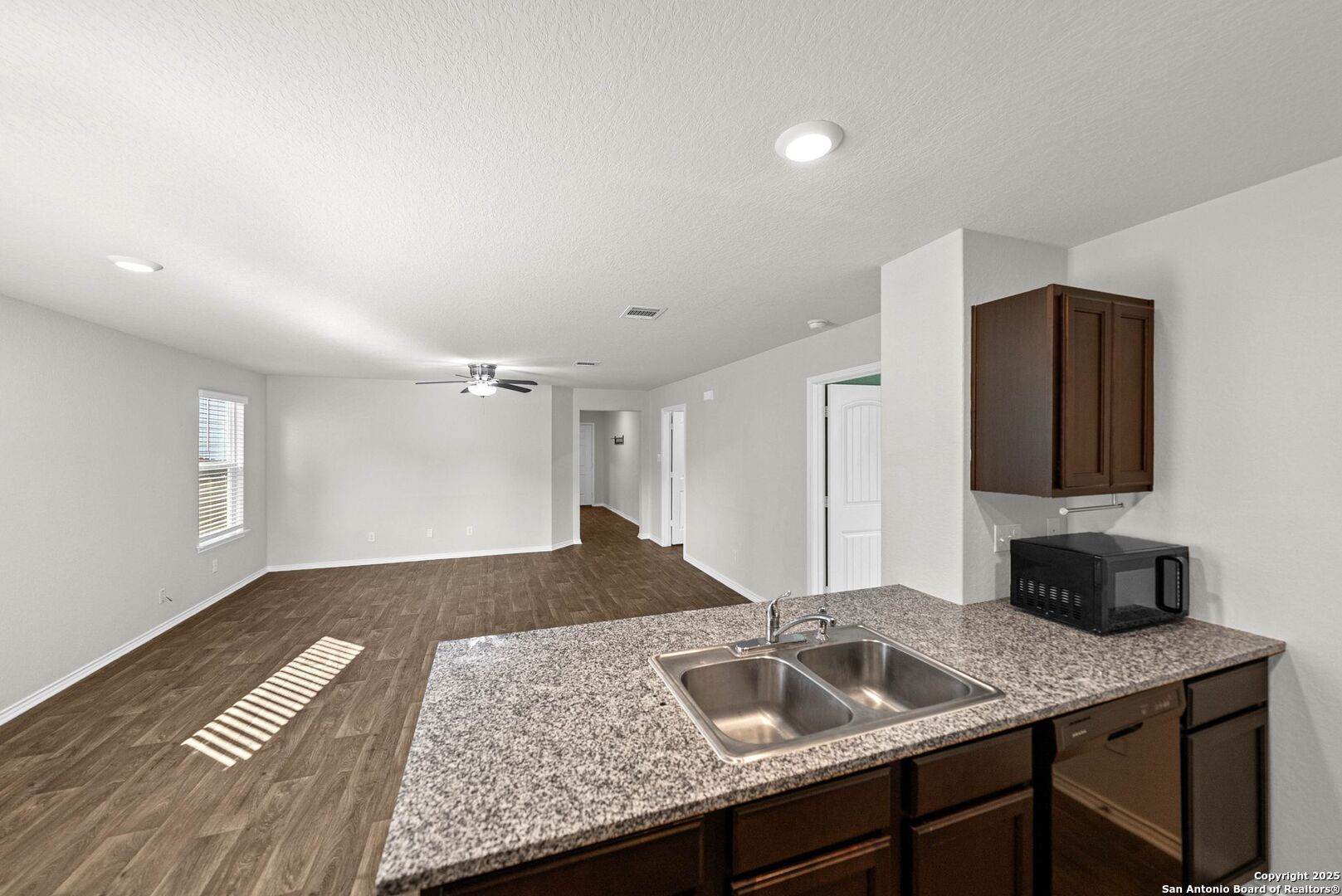 3232 Onion Creek San Antonio TX 78245