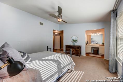 6062 Bantry Bay San Antonio TX 78240