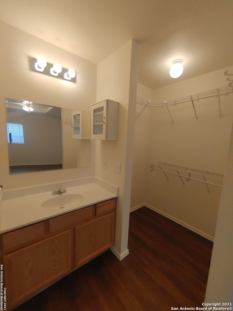 3858 Maverick Creek San Antonio TX 78247