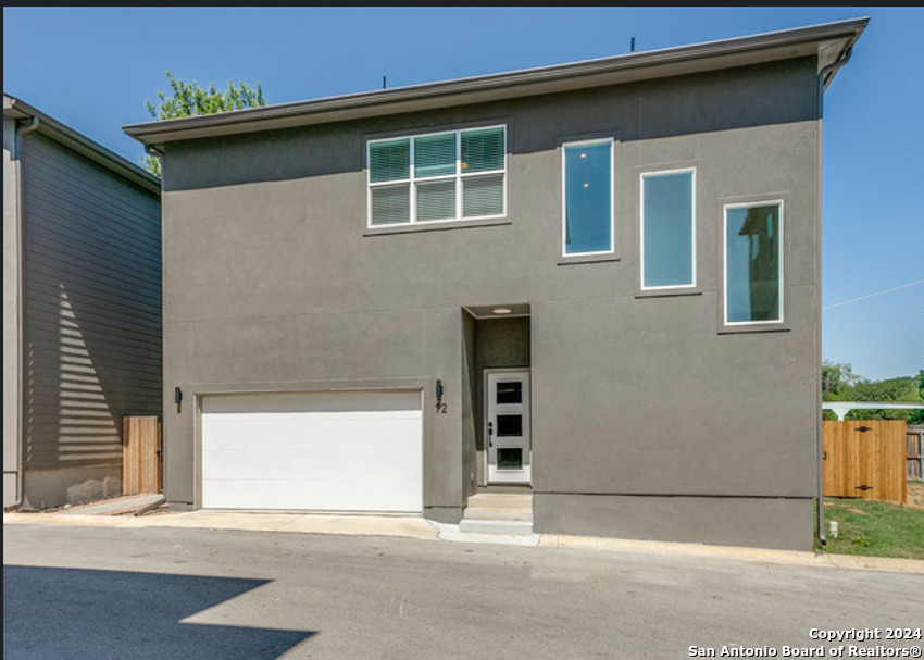 1618 W Lawndale Drive San Antonio TX 78209