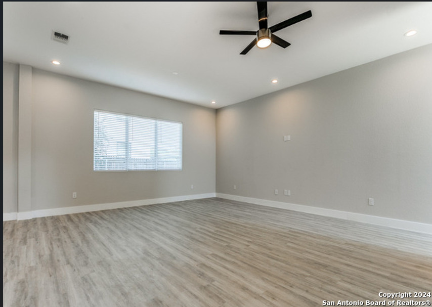 1618 W Lawndale Drive San Antonio TX 78209