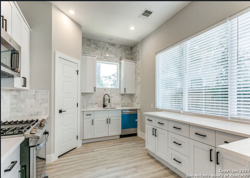 1618 W Lawndale Drive San Antonio TX 78209