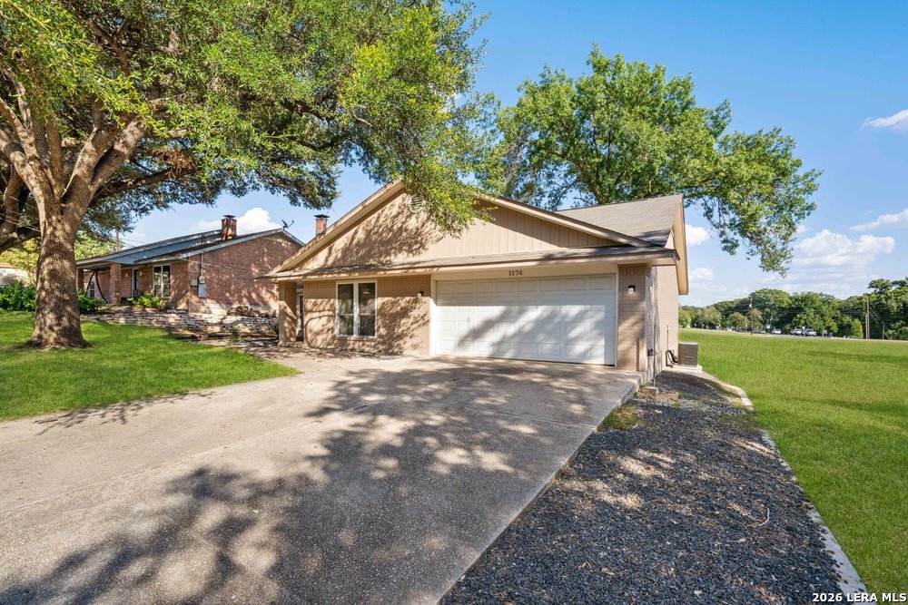 1174 Mooncrest Drive New Braunfels TX 78130