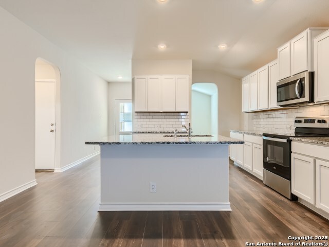 1725 Rocky Rise San Antonio TX 78245