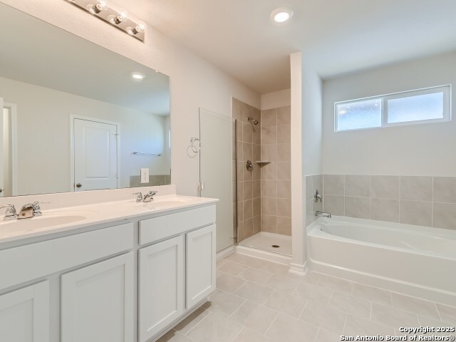 1725 Rocky Rise San Antonio TX 78245