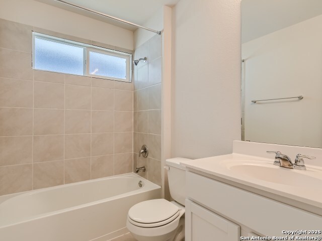 1725 Rocky Rise San Antonio TX 78245