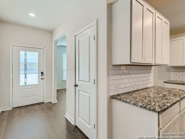 1725 Rocky Rise San Antonio TX 78245