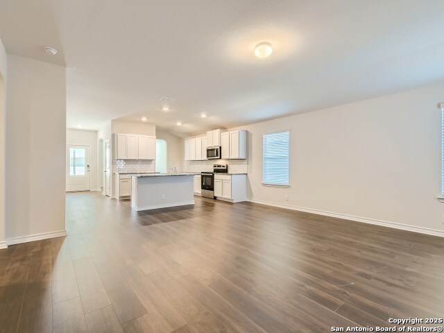 1725 Rocky Rise San Antonio TX 78245