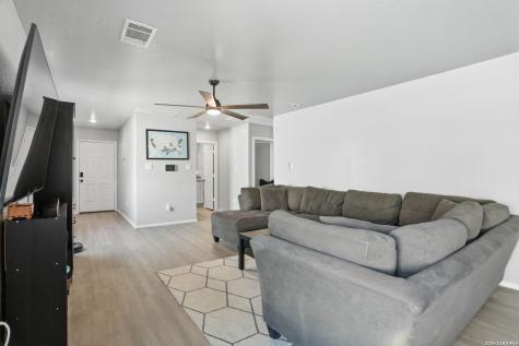 10231 Mesa Medina San Antonio TX 78252