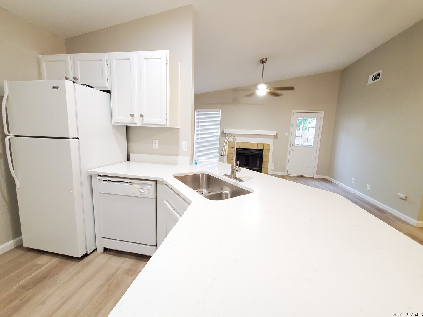 5717 Lochmoor San Antonio TX 78244