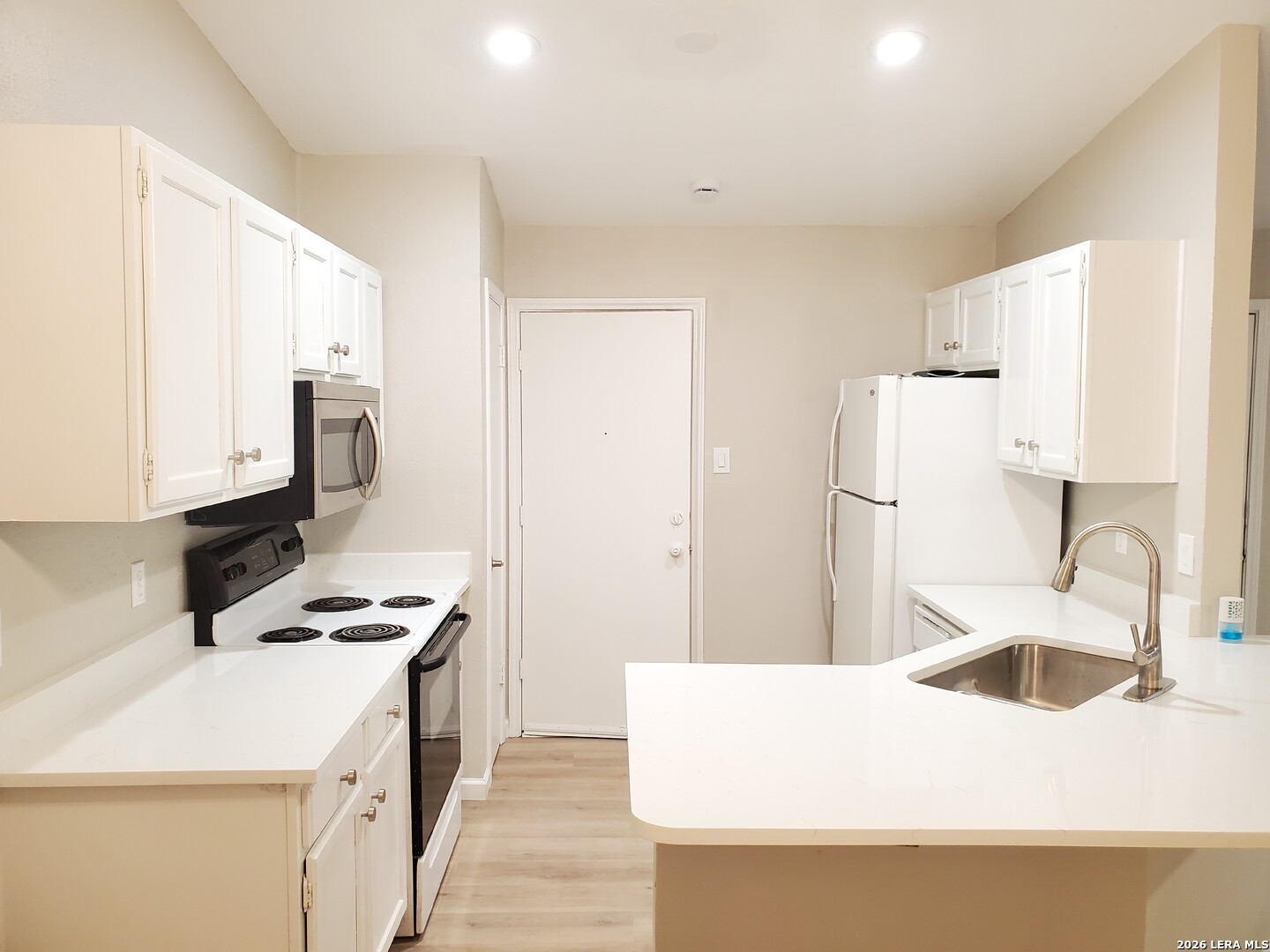 5717 Lochmoor San Antonio TX 78244