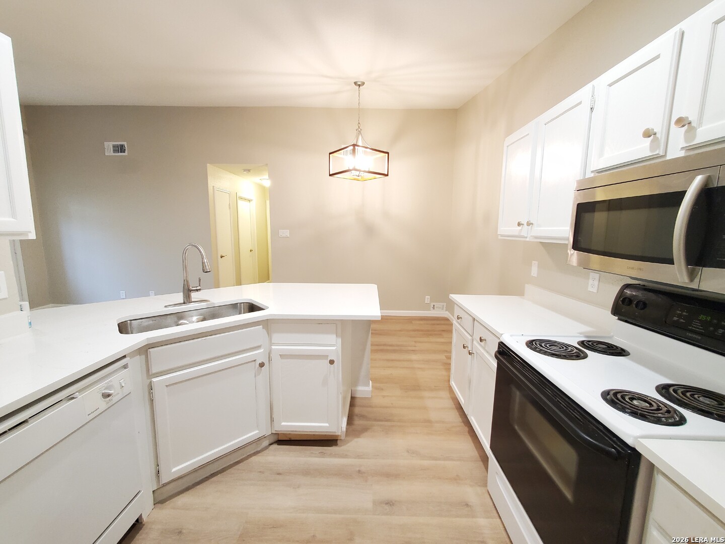 5717 Lochmoor San Antonio TX 78244